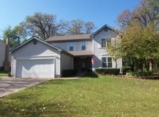 24 Sumac Ln, Schaumburg, IL 60193