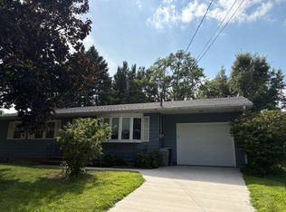 903 E 14th St S, Newton, IA