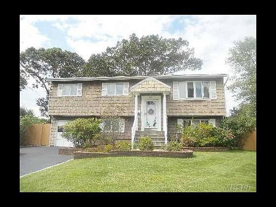1st image of 16 Sharon Dr