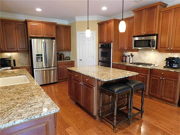 4th image of 740 Crossbuck Ct SW