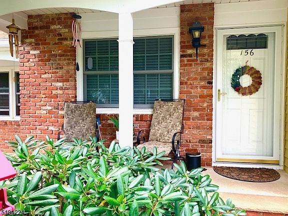 2nd image of 156 Saddleback Ct #156