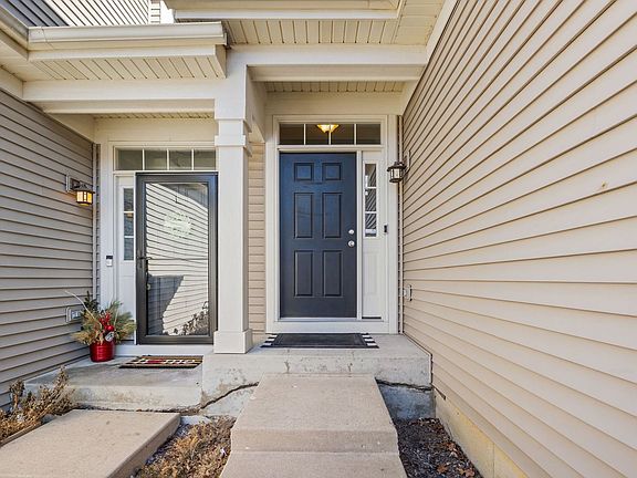 2nd image of 589 S Jade Ln