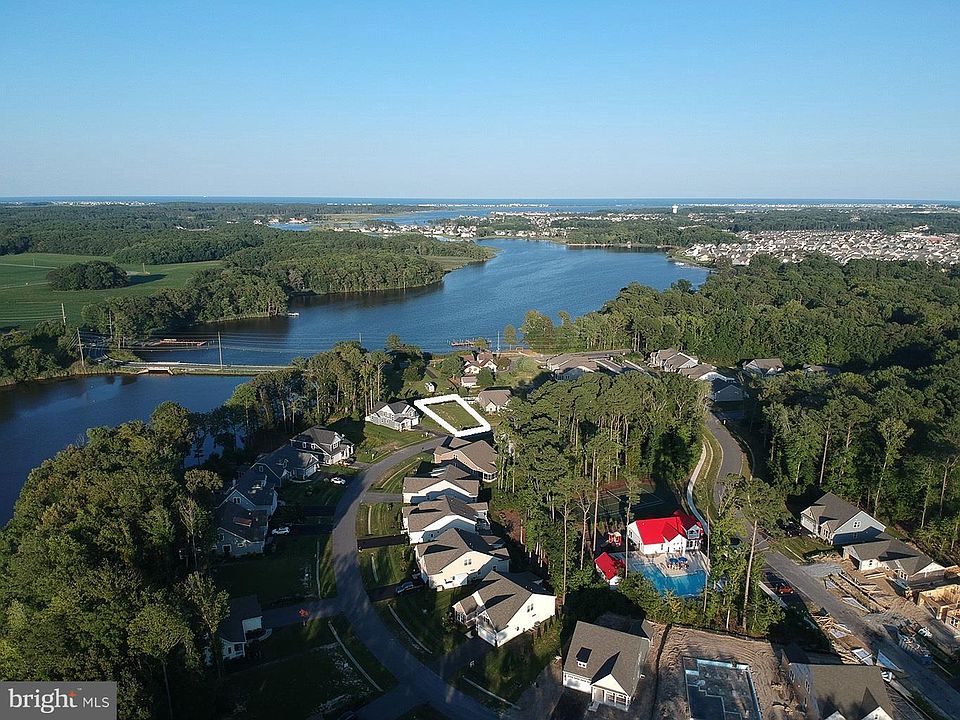 1st image of 37350 Woods Run Cir