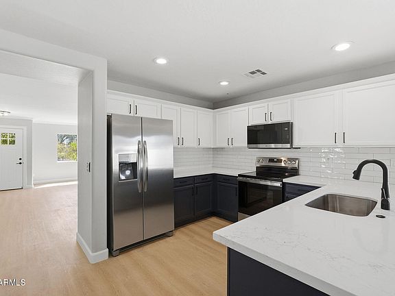 3rd image of 28654 N OLIVINE Court