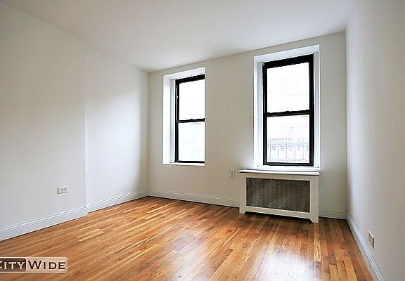 3rd image of 218 E 89th St #14A