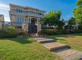 6633 Neal St, Vancouver, BC V6P 3N4