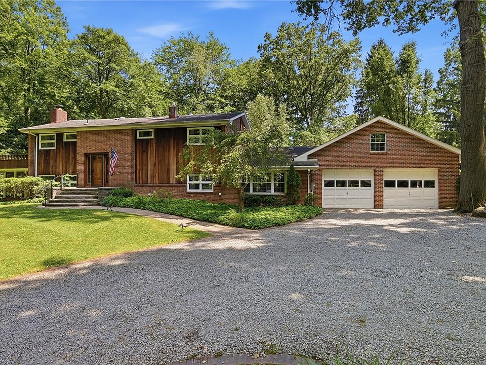 1st image of 2536 Beechwood Rd