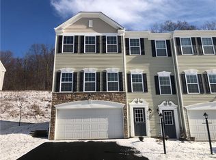 2408 Canterbury Dr, Imperial, PA