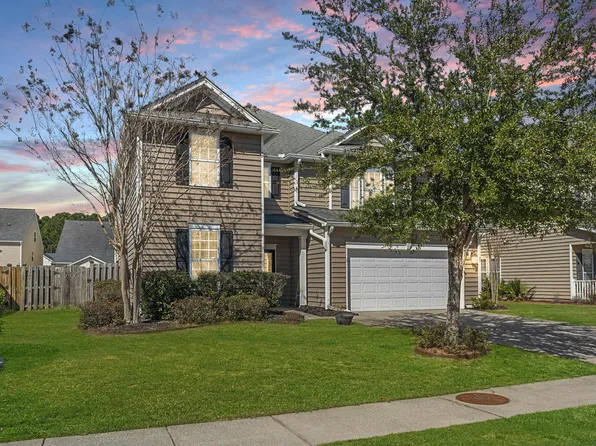 153 Berwick Dr, Summerville, SC 29483