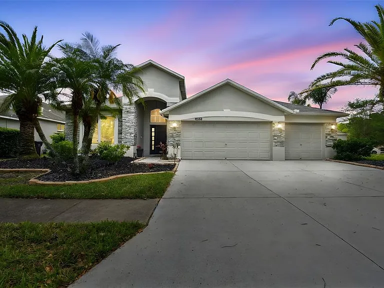 8208 Pinewood Run Ct — Photo 1