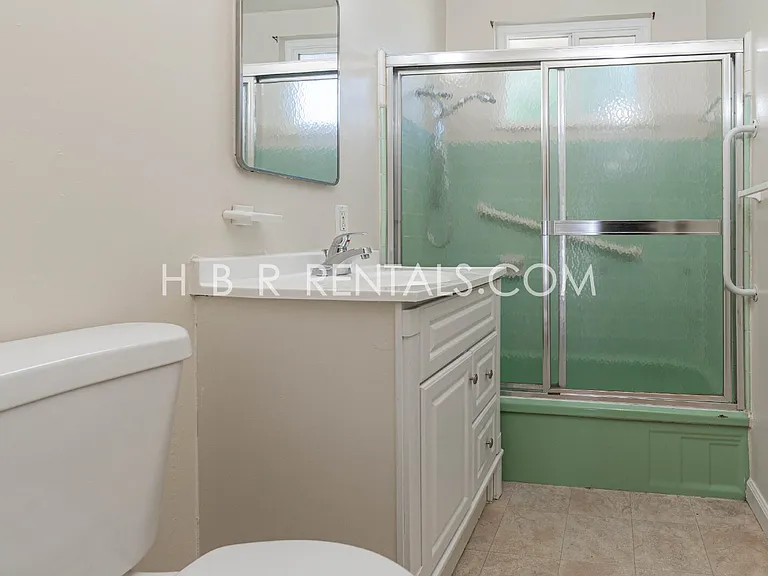 1261 N Tracy Blvd — Photo 13