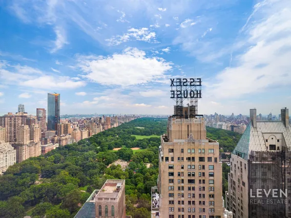 157 West 57th Street image 4 of 24