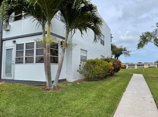 1 Normandy Ln #A, Delray Beach, FL 33484