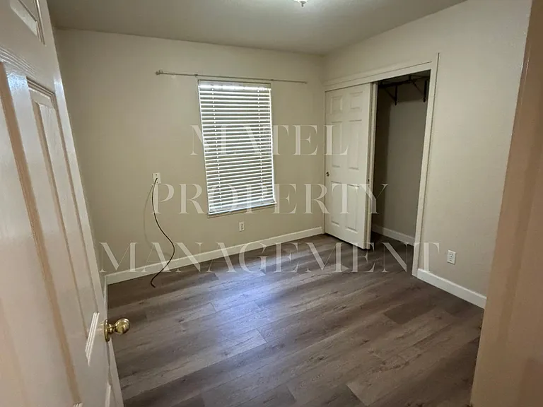 12642 Delaware Rd — Photo 8