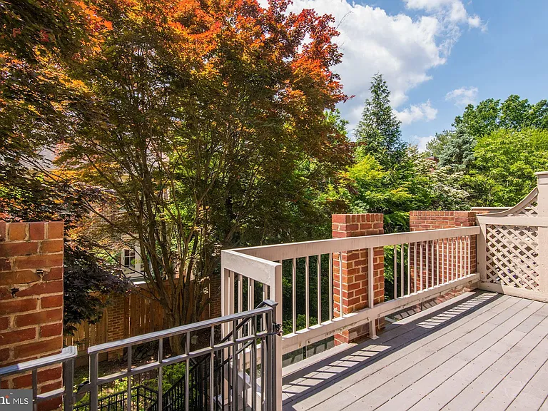 4004 Highwood Ct NW — Photo 11
