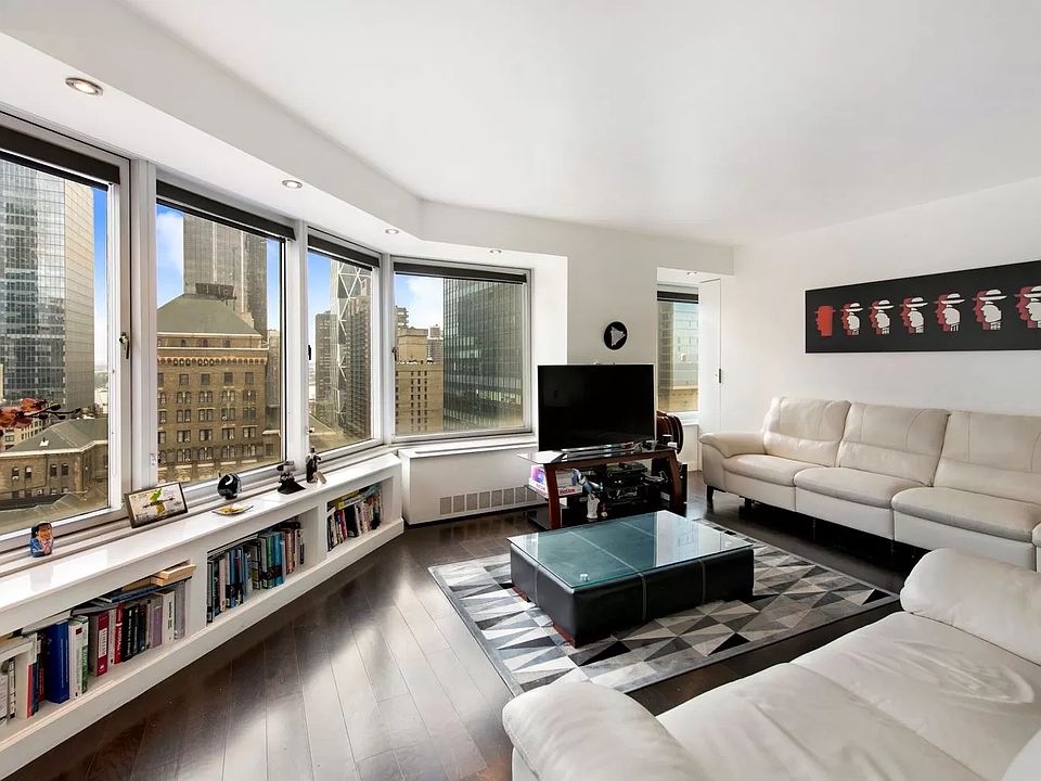 1st image of 150 W 56th St #3208