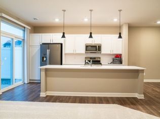 1915 Prospect Ln, Carver, MN 55315