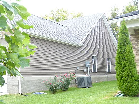 4th image of 127 Bill Perkins Ln