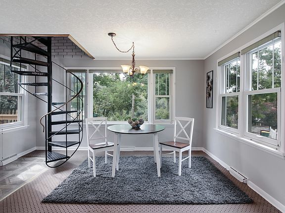 4th image of 24952 W Forest Dr