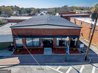 18 W Currahee St, Toccoa, GA 30577