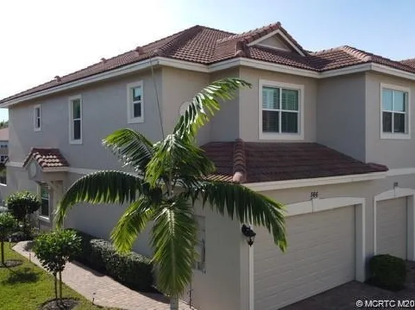 566 SW Glen Crest Way, Stuart, FL 34997