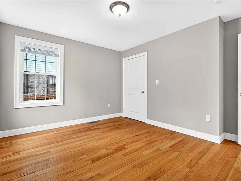 24 Crest Ave #1 — Photo 14