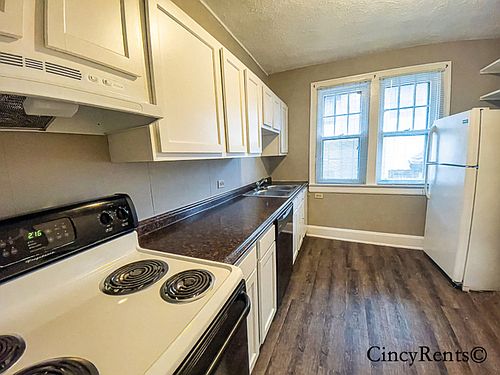 5th image of 2260 Buxton Ave #2