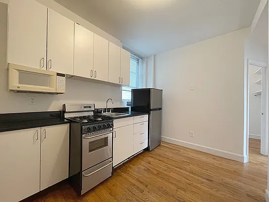 Rented by Compass | media 3