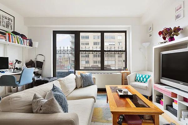 Rented by Compass | media 4