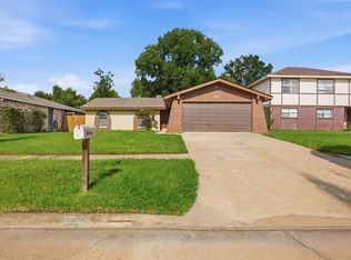 10506 Stockman Ln, Sugar Land, TX 77498