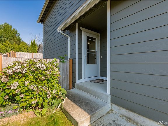 2nd image of 1117 73rd Dr SE