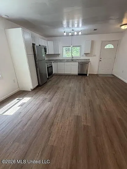 7083 Jefferson St — Photo 3
