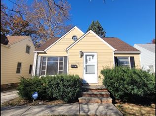 13305 Rockside Rd, Garfield Heights, OH 44125