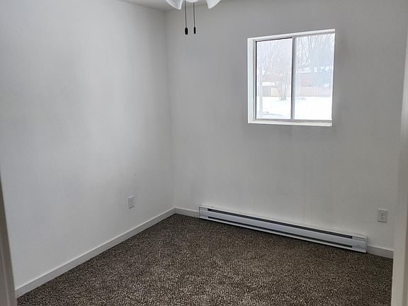 5th image of 109 NW College Ave