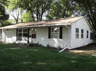 30 N Hillcrest St, Hobart, IN