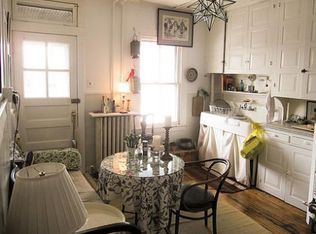 527 Warren St FLOOR 3, Hudson, NY 12534