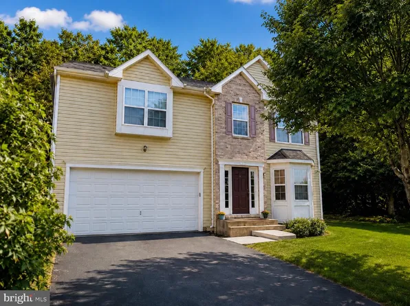 1262 Winfield Ct, King George, VA 22485
