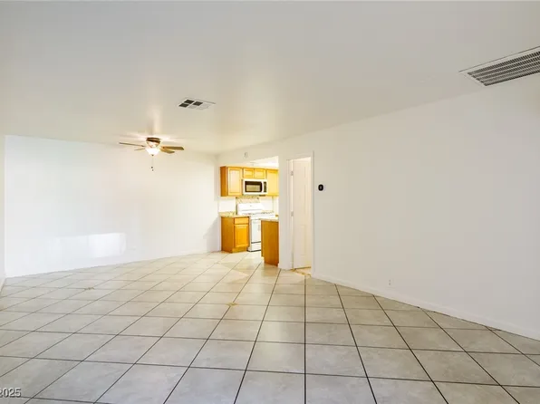 3017 Saint George St APT B, North Las Vegas, NV 89030