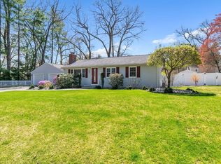 87 Barclay St, Longmeadow, MA 01106