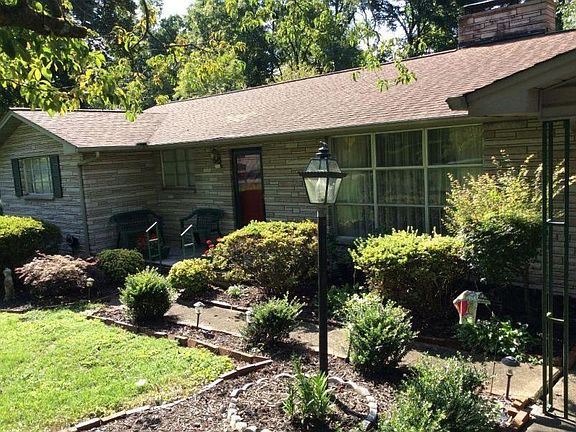 4th image of 224 Sarvis Dr