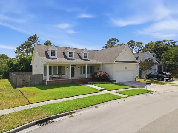 908 Upper Reach Dr, Wilmington, NC 28409
