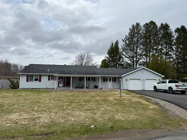 6317 Pleasant Dr — Photo 1