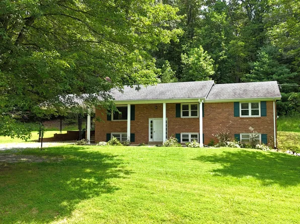 6893 Franklin St, Ferrum, VA 24088
