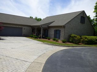 211 Salisbury Cir, Danville, VA 24541