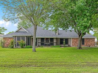 127 Park Crest Dr, Red Oak, TX 75154