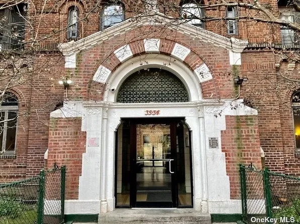 35-34 84th St #E6, Queens, NY 11372