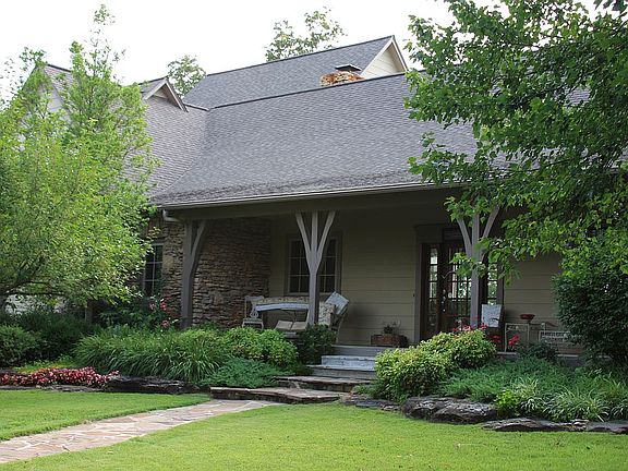 Main entryway / Front Porch