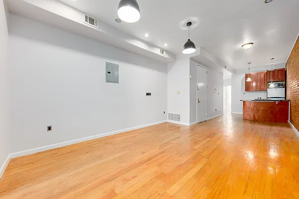 Rented by Keyo  | media 53