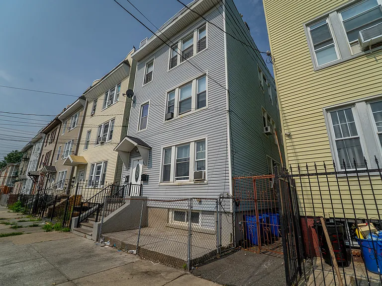 422 Woodside Ave #3 — Photo 21