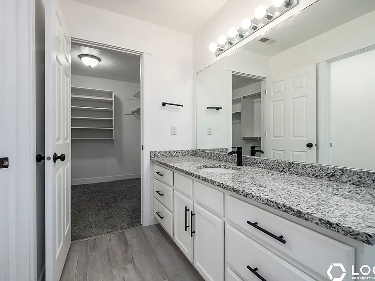 1212 S 1410 E — Photo 16